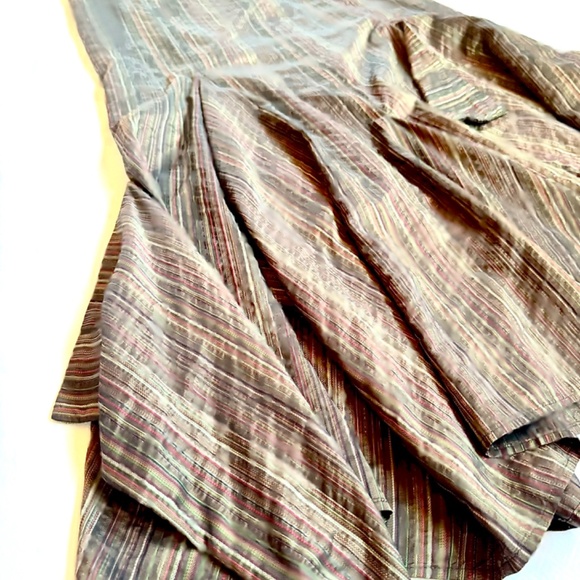 Shimmery Stripes Flared Layered Pouf Long Skirt - Picture 2 of 5